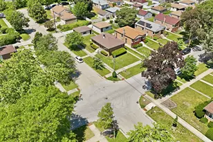 9300 Lorel Ave, Skokie, IL 60077 - Photo 23