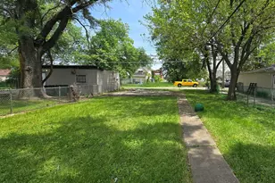 15213 Turlington Ave, Harvey, IL 60426 - Photo 17