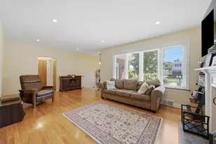 2232 Hawthorne Ave, Westchester, IL 60154 - Photo 3