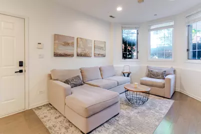 1352 W Hubbard Street #1, Chicago, IL 60642 - Photo 3