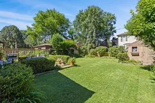 731 Selborne Rd, Riverside, IL 60546 - Photo 31