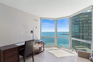 195 N Harbor Dr, Chicago, IL 60601 - Photo 27