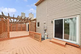 18 Ascot Ln, Streamwood, IL 60107 - Photo 17