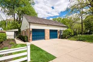 9002 Kedvale Ave, Skokie, IL 60076 - Photo 43