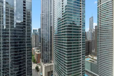 400 E Ohio Street #3004, Chicago, IL 60611 - Photo 11