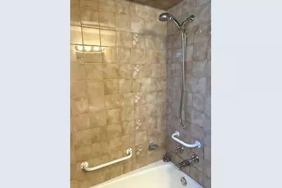 [Address not provided], Burbank, IL 60459 - Photo 9
