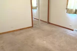 [Address not provided], Burbank, IL 60459 - Photo 5