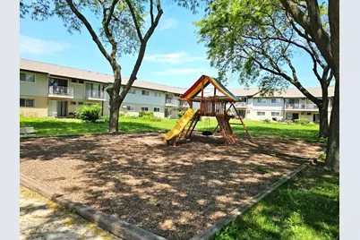 870 E Old Willow Road E #259, Prospect Heights, IL 60070 - Photo 7