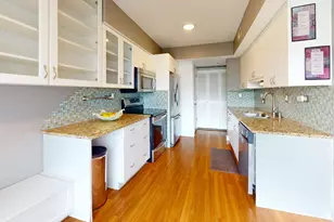 2203 Cardinal Ct, Schaumburg, IL 60194 - Photo 9