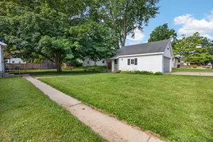 907 N Oak St, Normal, IL 61761 - Photo 41