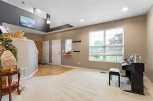 3809 Saratoga Dr, Joliet, IL 60435 - Photo 3