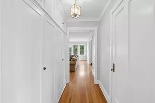 925 Ontario St, Oak Park, IL 60302 - Photo 9
