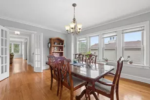 925 Ontario St, Oak Park, IL 60302 - Photo 7