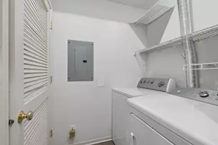3845 N Ashland Ave, Chicago, IL 60613 - Photo 17