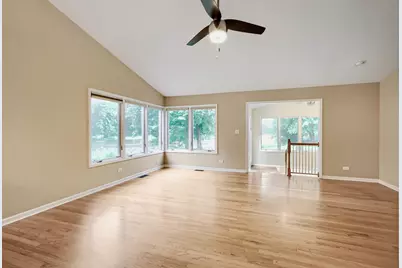 17 Willow Street, Algonquin, IL 60102 - Photo 3