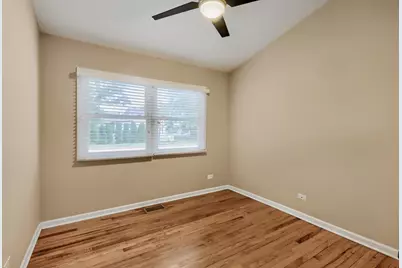 17 Willow Street, Algonquin, IL 60102 - Photo 15