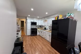 9848 S Muskegon Ave, Chicago, IL 60617 - Photo 27