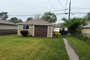 9848 S Muskegon Ave, Chicago, IL 60617 - Photo 35
