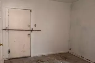 7731 S Colfax Ave, Chicago, IL 60649 - Photo 7