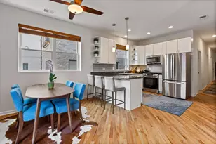 525 N Claremont Ave, Chicago, IL 60612 - Photo 9