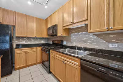 1650 Riverwoods Drive #709, Melrose Park, IL 60160 - Photo 9