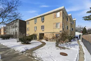 1609 Howard St, Evanston, IL 60202 - Photo 1