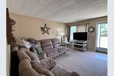814 W Warmouth Street, Salem, IL 62881 - Photo 9