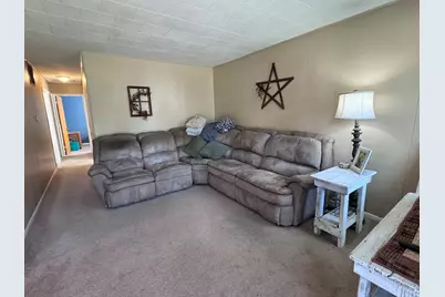 814 W Warmouth Street, Salem, IL 62881 - Photo 7