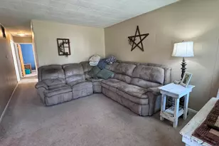 814 W Warmouth St, Salem, IL 62881 - Photo 7