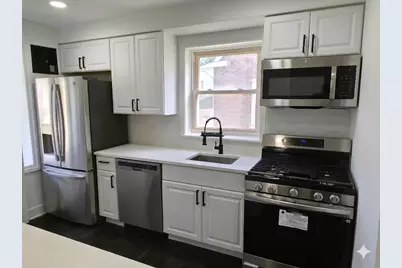 10055 S Oglesby Avenue, Chicago, IL 60617 - Photo 13