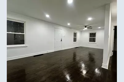 10055 S Oglesby Avenue, Chicago, IL 60617 - Photo 7
