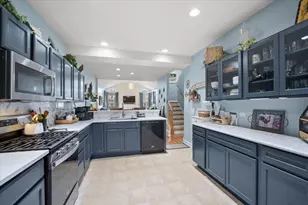640 Schumann St, Woodstock, IL 60098 - Photo 5