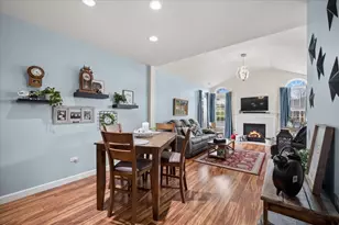 640 Schumann St, Woodstock, IL 60098 - Photo 3