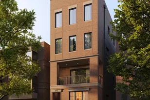 914 W Fletcher St, Chicago, IL 60657 - Photo 1