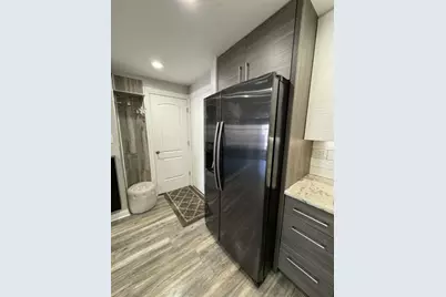 5846 W 77th Street #303, Burbank, IL 60459 - Photo 11