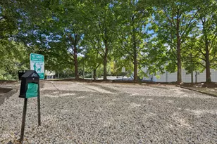 9655 Woods Dr, Skokie, IL 60077 - Photo 21