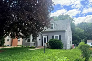 402 S Rockford Ave, Rockford, IL 61104 - Photo 3