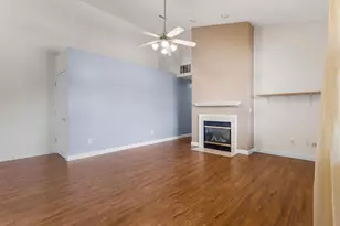 3752 Thornhill Cir, Champaign, IL 61822 - Photo 3