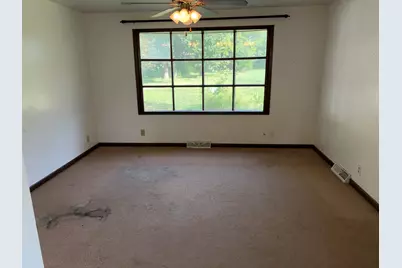 410 N First Street, Bellflower, IL 61724 - Photo 21