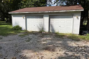 410 N 1st St, Bellflower, IL 61724 - Photo 19