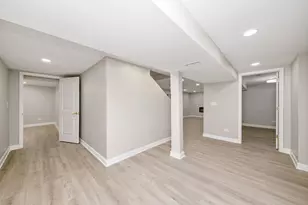 1302 S Lawler Ave, Lombard, IL 60148 - Photo 19