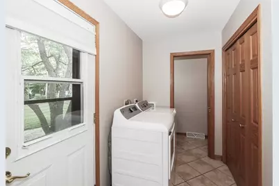 5019 Burman Drive, Crystal Lake, IL 60014 - Photo 25