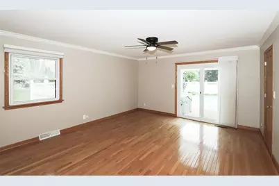 5019 Burman Drive, Crystal Lake, IL 60014 - Photo 15