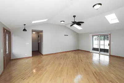 5019 Burman Drive, Crystal Lake, IL 60014 - Photo 5
