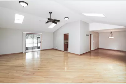 5019 Burman Drive, Crystal Lake, IL 60014 - Photo 3