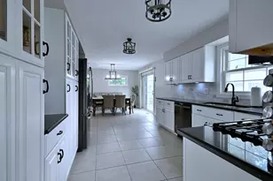 101 E Bryn Mawr Ave, Itasca, IL 60143 - Photo 9