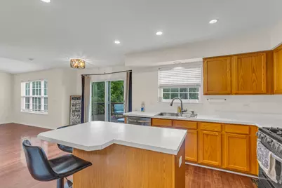 1807 Van Dyke Lane, Carpentersville, IL 60110 - Photo 5