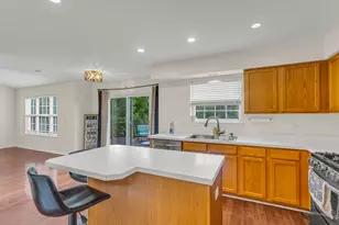 1807 Van Dyke Ln, Carpentersville, IL 60110 - Photo 5