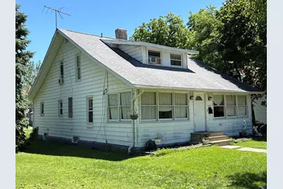 208 N Wood Street, Gibson City, IL 60936 - Photo 3