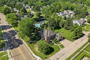 1507 Locust St, Sterling, IL 61081 - Photo 7